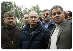 Chechen President Ramzan Kadyrov, Prime Minister Vladimir Putin and Minister for Civil Defence, Emergency Situations and Disaster Relief Sergei Shoigu visited earthquake damaged sites in Gudermes