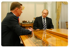 Prime Minister Vladimir Putin chaired a meeting on expanding the Global Navigation Satellite System (GLONASS)