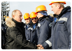 During his visit to the Novosibirsk Region Prime Minister Vladimir Putin visited examined a section of the new federal highway and a bridge across the Ob River to the north of Novosibirsk