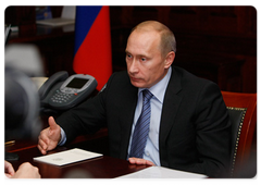 Russian Prime Minister Vladimir Putin met with Novosibirsk Region Governor Viktor Tolokonsky