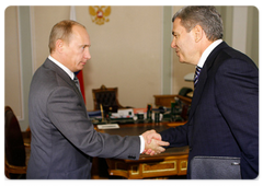Russian Prime Minister Vladimir Putin met with President Arsen Kanokov of the Kabardino-Balkarian Republic