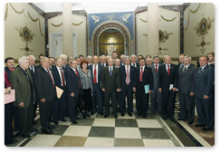 Председатель Правительства Российской Федерации В.В.Путин провел встречу с депутатами фракции КПРФ В Государственной Думе