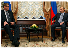 Prime Minister Vladimir Putin held talks with Finland’s Prime Minister Matti Vanhanen