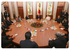 Prime Minister Vladimir Putin attended a meeting of the CIS Prime Ministers' Council during a visit to Moldova.