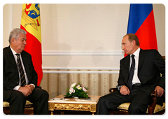 Prime Minister Vladimir Putin met with Moldovan President Vladimir Voronin