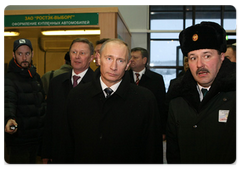 Prime Minister Vladimir Putin visited the Torfyanovka international transport crossing point on the Russian-Finnish border in the Leningrad Region
