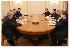В.В.Путин провел встречу с председателем правления немецкого концерна E.ON AG В.Бернотатом