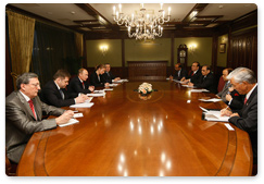 В.В.Путин и Министр нефти и природного газа Индии Мурли Деора обсудили вопросы сотрудничества двух стран в области энергетики