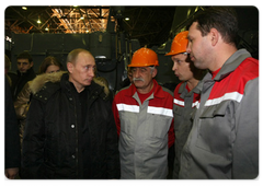 Vladimir Putin visited the Rostselmash harvester-manufacturing plant