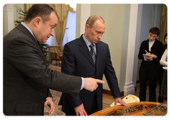 В.В.Путин провел рабочую встречу с генеральным директором ОАО «Совкомфлот» С.О.Франком