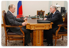 В.В.Путин провел беседу с Председателем Совета Федерации РФ С.М.Мироновым