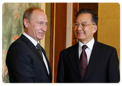 During his visit to the People's Republic of China Prime Minister Vladimir Putin had a meeting with Chinese Prime Minister Wen Jiabao