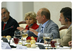 Prime Minister Vladimir Putin met with members of the Valdai International Discussion Club