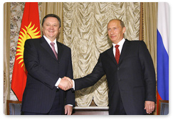 Председатель Правительства Российской Федерации В.В.Путин провел беседу с премьер-министром Киргизии И.В.Чудиновым