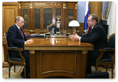Председатель Правительства Российской Федерации В.В.Путин провел рабочую встречу с председателем Счетной палаты С.В.Степашиным