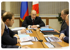 Председатель Правительства России В.В.Путин провел совещание на предприятии ОАО «Акрон»