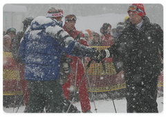 В.В.Путин прокатился в субботу на лыжах на склоне рядом с горнолыжным комплексом гостиницы "Поляна" под Сочи