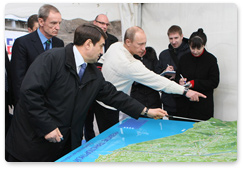 В.В.Путин и Ж.-К.Килли осмотрели участок объездной дороги вокруг Сочи, которая должна разгрузить движение в городе во время Зимней Олимпиады