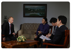 Председатель Правительства Российской Федерации В.В.Путин во время интервью китайским СМИ