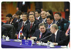 Председатель Правительства России В.В.Путин принял участие в заседании Совета глав правительств государств-членов ШОС