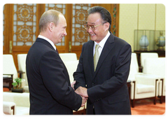 Prime Minister Vladimir Putin meeting with Wu Bangguo, chairman of the Standing Committee of China’s National People’s Congress