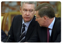 Deputy Prime Ministers Sergei Sobyanin and Sergei Ivanov at a Government meeting