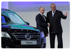 Prime Minister Vladimir Putin visited the welding and assembly shops and attended the inauguration of full capacity production at a Volkswagen Group Rus auto assembly plant in the Kaluga Region