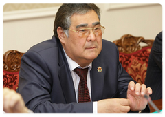 Губернатор Кемеровской области Аман Тулеев на заседании Правительственной комиссии по вопросам регионального развития