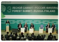 During his official visit to St Petersburg, Prime Minister Vladimir Putin, taking part in the third Russian-Finnish Forestry Summit