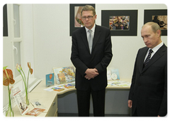 В.В.Путин  и Премьер-министр Финляндии М.Ванхахен приняли участие в церемонии открытия «Дома Финляндии» в Санкт-Петербурге