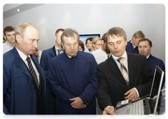 Russian Prime Minister Vladimir Putin visiting Zelenograd, where he familiarised himself with the city’s largest companies – NIIME i Mikron and Binnofarm