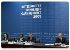 Prime Minister Vladimir Putin chairing a meeting on the development strategy for the pharmaceutical industry in Zelenograd