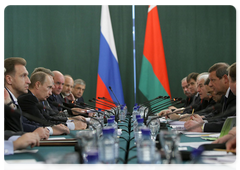 Председатель Правительства Российской Федерации В.В.Путин встретился с Премьер-министром Белоруссии С.С.Сидорским