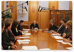 Председатель Правительства Российской Федерации В.В.Путин провел совещание по выполнению поручений по итогам встречи с писателями