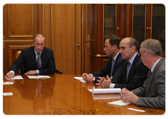 Председатель Правительства Российской Федерации В.В.Путин встретился с руководством и акционерами предприятия «АвтоВАЗ»