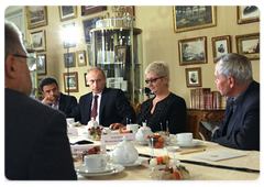 В.В.Путин встретился с ведущими российскими писателями
