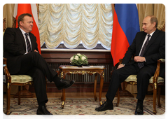 Prime Minister Vladimir Putin with Danish Prime Minister Lars Lokke Rasmussen