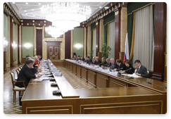 Председатель Правительства Российской Федерации В.В.Путин провел заседание Организационного комитета по проведению в Российской Федерации Года учителя в 2010 году