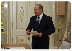 Prime Minister Vladimir Putin at the meeting on providing housing to servicemen in St Petersburg