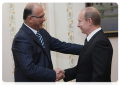 Председатель Правительства Российской Федерации В.В.Путин провел встречу с Председателем Палаты представителей Республики Кипр М.Карояном