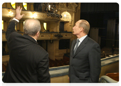 Vladimir Putin visiting the Georgy Tovstonogov Bolshoi Drama Theatre (GABDT) in St Petersburg in order to inspect the condition of the theatre building