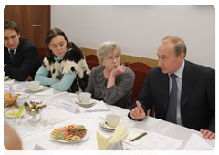 Председатель Правительства Российской Федерации В.В.Путин встретился с руководством и ведущими артистами ГАБДТ им.Г.А.Товстоногова