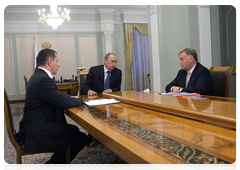 Prime Minister Vladimir Putin meeting with Minister of Natural Resources Yury Trutnev and Russian Railways President Vladimir Yakunin