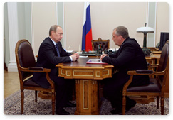 В.В.Путин провел рабочую встречу с губернатором Новгородской области С.Г.Митиным