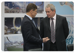 Deputy Prime Minister Dmitry Kozak and Regional Development Minister Viktor Basargin during the meeting on the construction of Olympic facilities and the development of Sochi as a mountain health resort