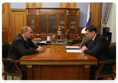Prime Minister Vladimir Putin meeting with Alexei Mordashov, Severstal board chairman and Severstal Group general director