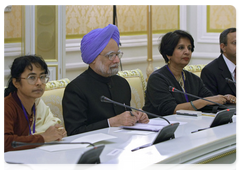 Prime Minister of India Manmohan Singh at the meeting with Prime Minister Vladimir Putin