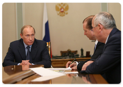 Prime Minister Vladimir Putin at a meeting to support AvtoVAZ’s social facilities
