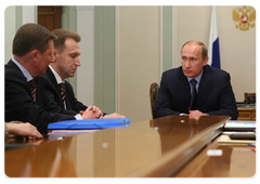 Prime Minister Vladimir Putin at a meeting on economic issues