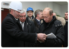 В.В.Путин посетил нефтеперерабатывающий завод «Киришинефтеоргсинтез» (ООО «КИНЕФ») в Ленинградской области